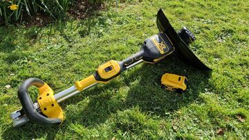 Review DeWalt DCMST561 Review DeWalt DCMST561