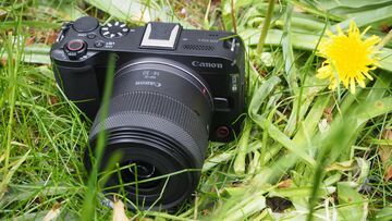 Canon EOS R50 testé par Trusted Reviews Canon EOS R50 testé par Trusted Reviews