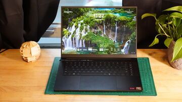 Razer Blade 16 reviewed by PCWorld.com