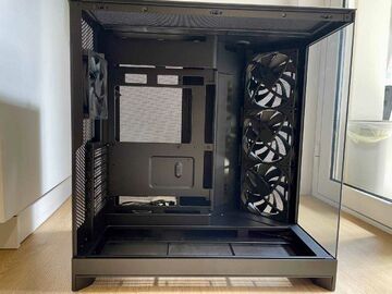 NZXT H9 Flow testé par tuttoteK NZXT H9 Flow testé par tuttoteK