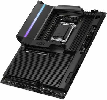NZXT N9 X870E testé par MYC Media NZXT N9 X870E testé par MYC Media