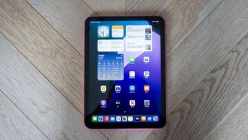 Apple iPad reviewed by Tech Advisor Apple iPad reviewed by Tech Advisor