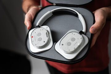 Nothing Headphone 1 im Test: 12 Reviews und 2 Bewertungen  Durchschnitt: 3.5/5