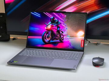 Lenovo Yoga Pro 9 test par NotebookCheck
