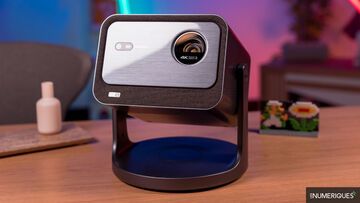Test Hisense C2