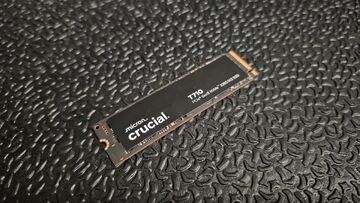 Test Crucial T710