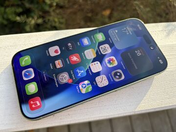 Apple iPhone 17 review by NotebookCheck Apple iPhone 17 reviewed by NotebookCheck