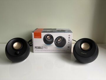 Creative Pebble Pro testé par LeCafeDuGeek Creative Pebble Pro testé par LeCafeDuGeek