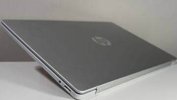 HP OmniBook 5 14 testé par IT Pro HP OmniBook 5 14 testé par IT Pro