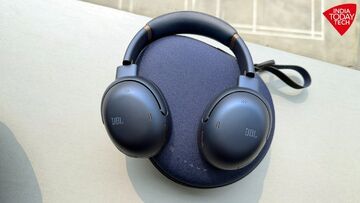 JBL Tour One M3 test par IndiaToday JBL Tour One M3 test par IndiaToday