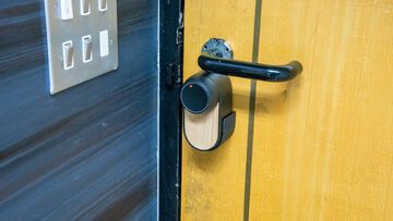Test SwitchBot Lock Ultra