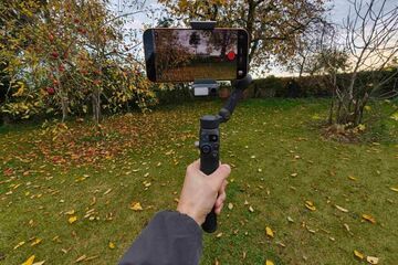 DJI Osmo Mobile review by Presse Citron DJI Osmo Mobile reviewed by Presse Citron