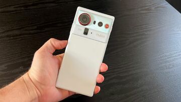 Nubia Z80 Ultra testé par Trusted Reviews Nubia Z80 Ultra testé par Trusted Reviews