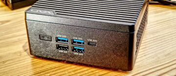 Elite test par TechRadar Elite test par TechRadar