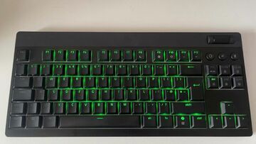 Razer BlackWidow V4 test par PCGamer