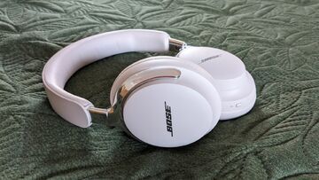 Bose QuietComfort Ultra test par What Hi-Fi?