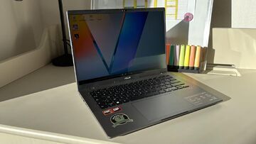 Asus VivoBook S14 test par LeCafeDuGeek