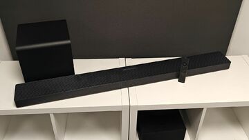 Samsung HW-QS700F testé par What Hi-Fi? Samsung HW-QS700F testé par What Hi-Fi?