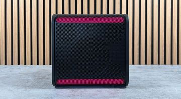 LG xboom Stage 301 test� par Clubic.com