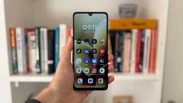 Motorola Moto G06 test� par Tech Advisor