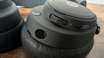 SteelSeries Arctis Nova Elite reviewed by Gaming Trend