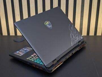 MSI Crosshair 16 HX AI test� par Geeknetic