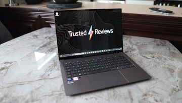 Asus ZenBook S 14 test� par Trusted Reviews