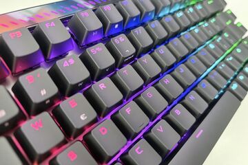 Asus ROG Falchion test� par Geeknetic