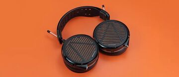 Audeze LCD-5 reviewed by Headfonics