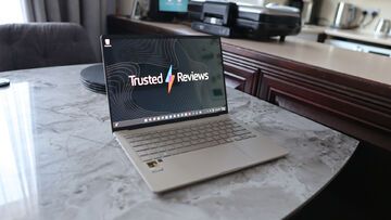 Asus  Zenbook A14 test� par Trusted Reviews