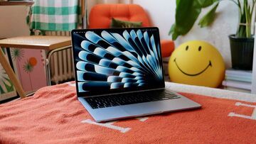 Apple MacBook Air M5 test� par Trusted Reviews