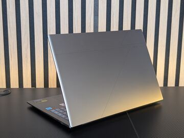 Acer Swift 16 AI testé par Geeknetic Acer Swift 16 AI testé par Geeknetic