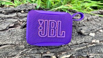 JBL GO 5 test par What Hi-Fi?