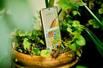 Realme 16 Pro reviewed by NotebookCheck