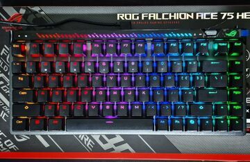 Asus ROG Falchion testé par tuttoteK Asus ROG Falchion testé par tuttoteK