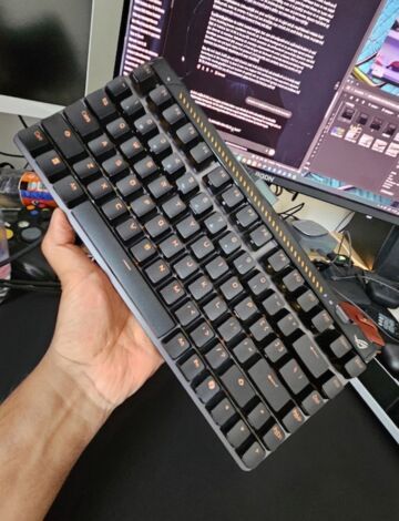 Asus ROG Falchion testé par GadgetGear Asus ROG Falchion testé par GadgetGear