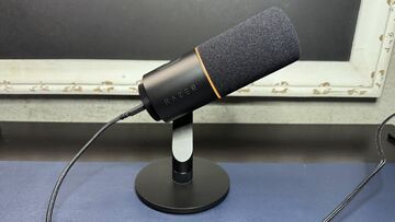 Razer Seiren V3 Review