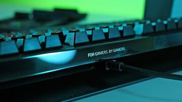 Razer Huntsman reviewed by Windows Central Razer Huntsman reviewed by Windows Central