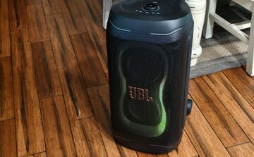 JBL PartyBox 330 reviewed by TechAeris JBL PartyBox 330 reviewed by TechAeris