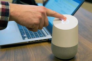 Google Home test par DigitalTrends