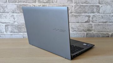 MSI Prestige 13 AI testé par IT Pro MSI Prestige 13 AI testé par IT Pro