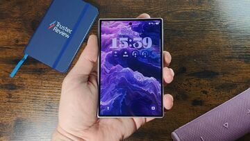 Samsung Galaxy Z Fold 8 testé par Trusted Reviews Samsung Galaxy Z Fold 8 testé par Trusted Reviews