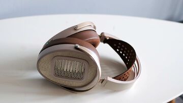 HiFiMAN HE1000 test� par Trusted Reviews
