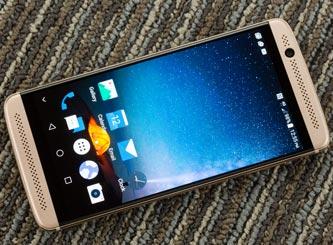 ZTE Axon 7 Mini test par PCMag