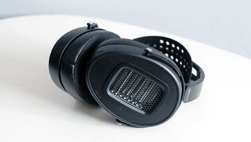 HiFiMAN Arya reviewed by Trusted Reviews