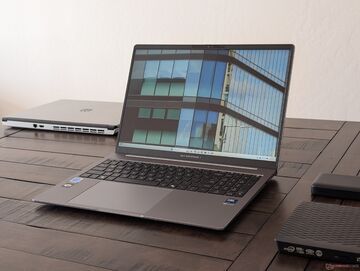 Asus ExpertBook P5 testé par NotebookCheck Asus ExpertBook P5 testé par NotebookCheck
