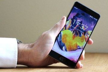 OnePlus 3T test par DigitalTrends OnePlus 3T test par DigitalTrends