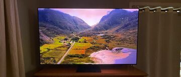 TCL QM7L testé par TechRadar TCL QM7L testé par TechRadar