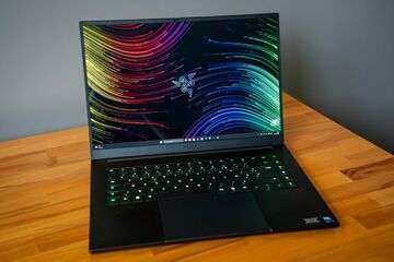 Razer Blade 16 testé par Journal du Geek Razer Blade 16 testé par Journal du Geek