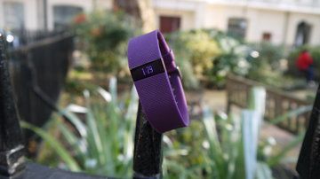 Fitbit Charge HR test par TechRadar Fitbit Charge HR test par TechRadar